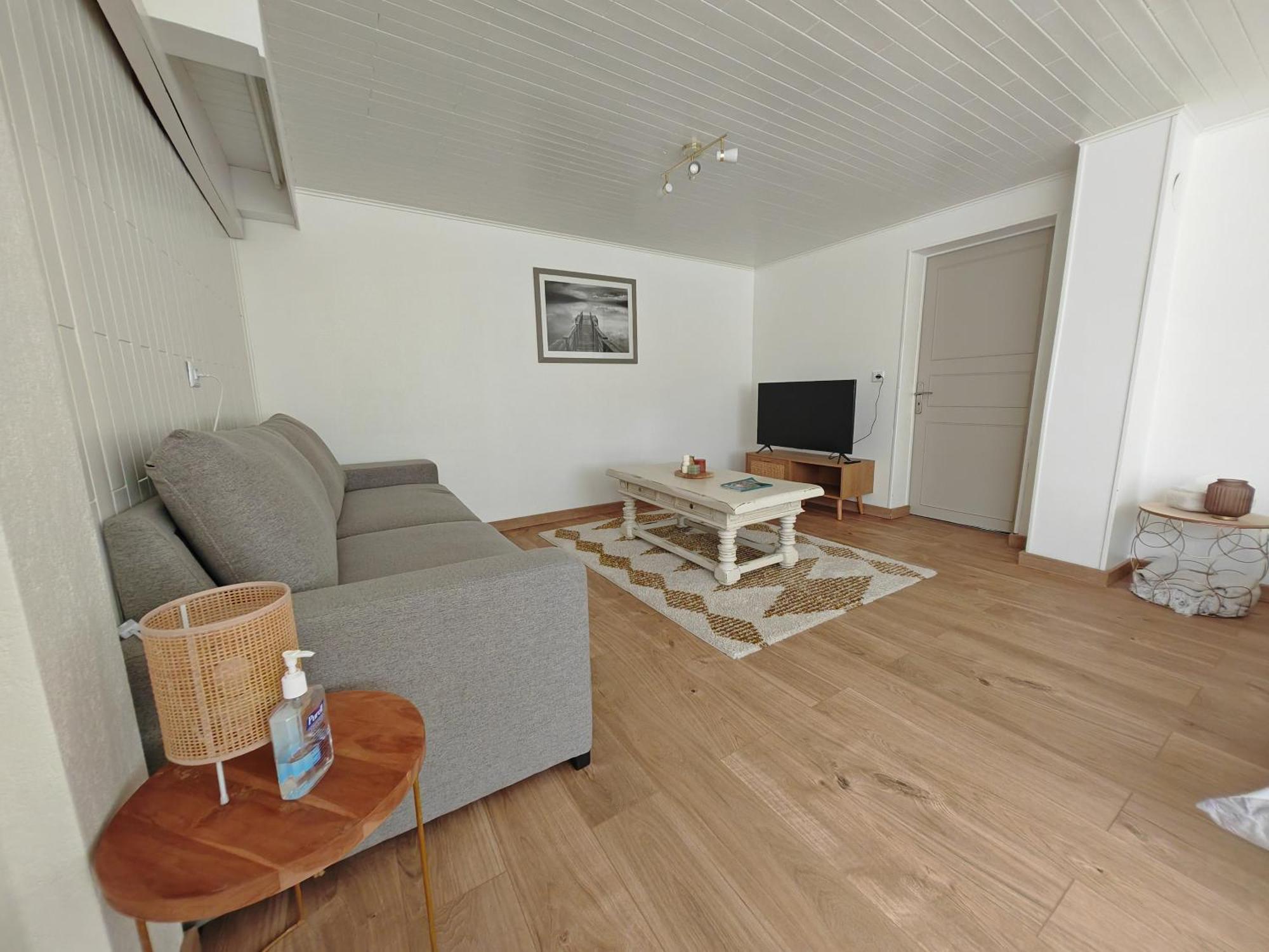 Appartement " Le Chardonneret " Issenheim Buitenkant foto